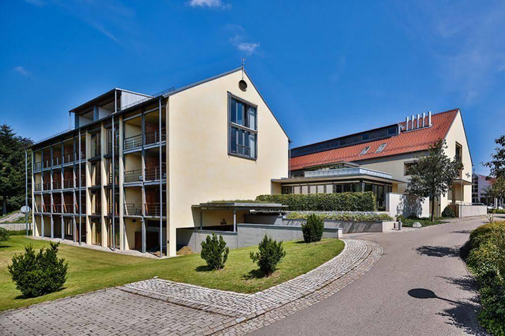 Hotel Oberschwaebischer Hof Schwendi Exterior photo
